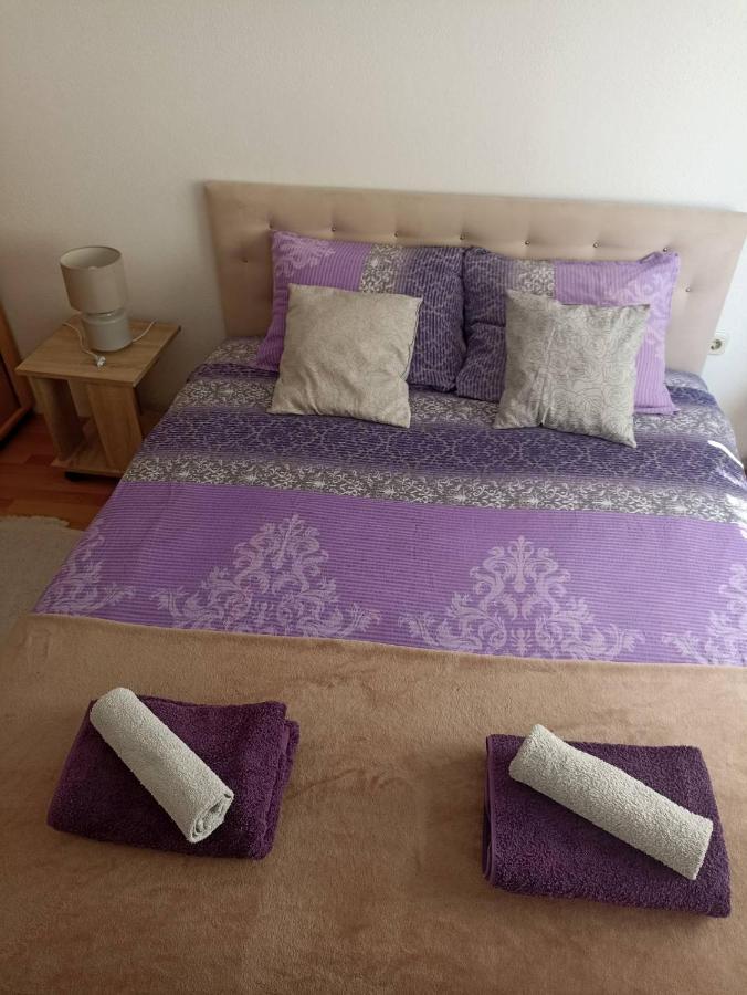 Sleep & Fly - Sarajevo Airport Apartment Екстер'єр фото