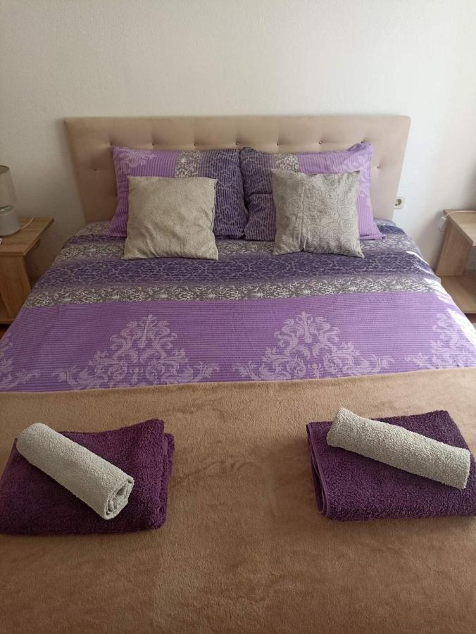 Sleep & Fly - Sarajevo Airport Apartment Екстер'єр фото